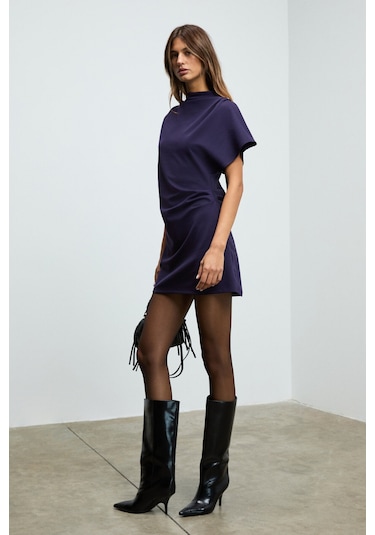 MAXINE Kadın Omuz Ve Bel Kısımlarında Pile Detaylı Dik Yaka Fermuarlı Kısa Kollu Mini Mor Elbise