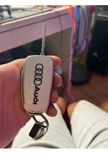 T-carbon Audi İçin Katlanmış Anahtar Silikon Kılıfı 224100620