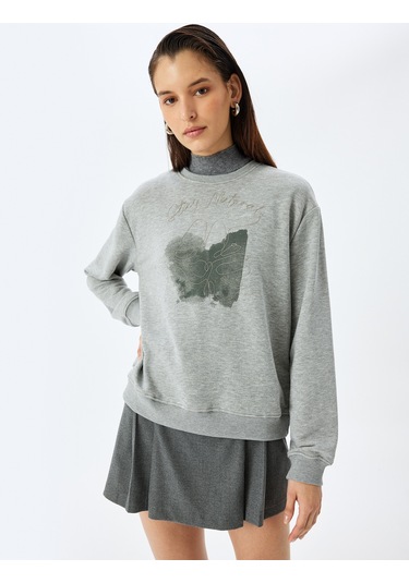 Koton Koton X Şahika Ercümen - Nakış Detaylı Baskılı Uzun Kollu Oversize Sweatshirt Gri 5wak10504ek Gri