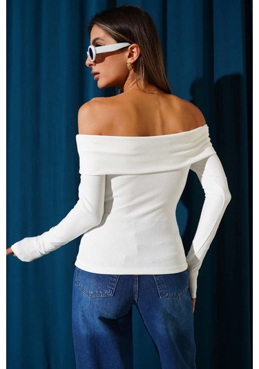 Biçomi Madonna Yaka Düğmeli Bluz Beyaz T4329 Beyaz