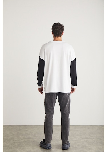 Grimelange Melvin Erkek Bisiklet Yaka Baskı Detaylı Uzun Kol Beyaz Sweatshirt Grimelange Melvin Erkek Bisiklet Yaka Baskı Detaylı Uzun Kol Beyaz Sweatshirt