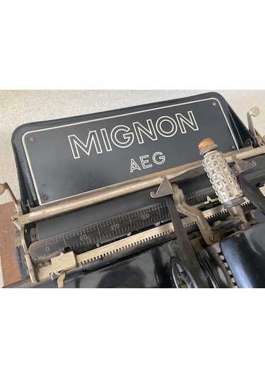 Aeg Mignon 4 Antika Daktilo - Koleksiyonluk Ahşap Kasalı Daktilo No3