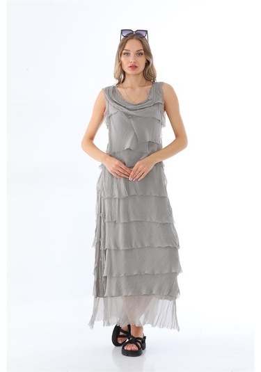 Italyan 2 Beden İnce Gösteren Kat Kat Kolsuz Ipek Elbise BEJ