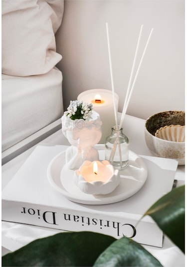 Lalezen Home 4lü Set Çiçekli Kız + Çiçekli Mumluk + 50ml Japon Kirazı Koku+yuvarlak Tepsi