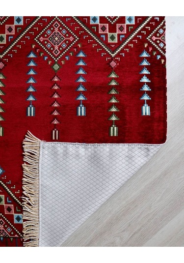 Çeyizlik Hediyelik Seccade Eşarp Tesbih Set Kilim Desenli Kadife Astarlı Seccade, Eşarp, Kristal Tesbih Özel Kutulu Lüks Hediye Seti Bordo
