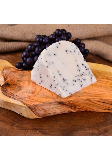 Gurmepark Ayvalık Çörek Otlu Sepet Peynir 1 KG