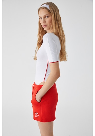 Ethıquet Mogsus Kadın Slim İnce Bisiklet Yaka Kısa Kol Çıtçıtlı Beyaz Body