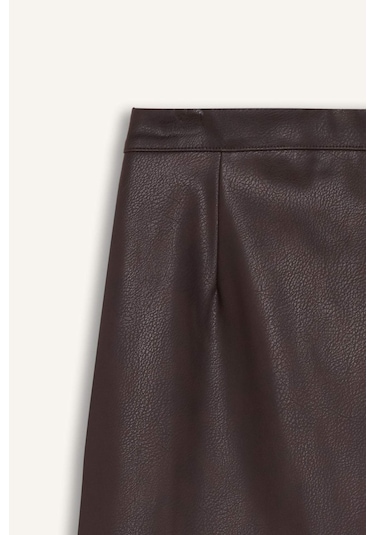 DeFacto x Sorbe A Kesim Yüksek Bel Suni Deri Mini Etek D9717AX24AUBN225 Kahve