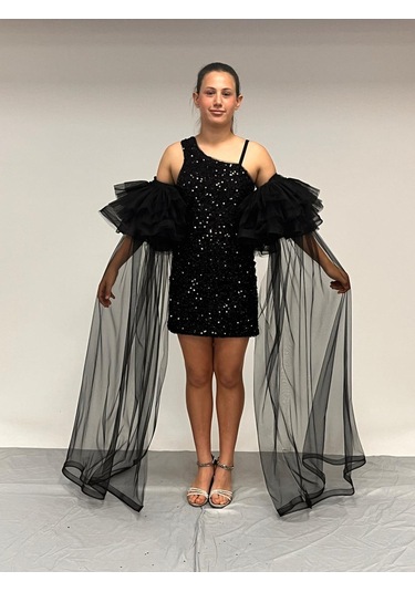 Kız Çocuk Abiye Siyah Tek Omuz Asimetsik Kesim Pul Payet İşlemeli Tül Kol Detaylı 10-15 Yaş Siyah