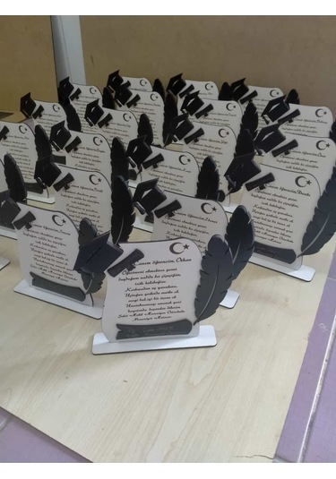 Mezuniyet Hatırası Plaket Kişiye Özel İsim Yazılı Gönderilecekt
