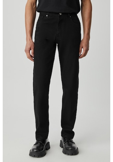 BRUNO Erkek Regular Fit Rahat Kesim Kalın Dokulu Yıkama Efektli Magic Denim Siyah Jeans