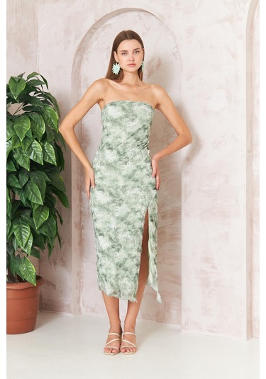Kadın Yeşil Desenli Yırtmaçlı Straplez Tül Midi Elbise Dm1047 Yeşil