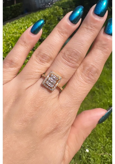 Zirkon Ve Baget Taşlı Ayarlanabilir Gold Renk Marka Yüzük Gold