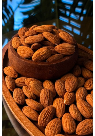 İri Boy - Yerli Çiğ Badem - 200 Gr 200 G