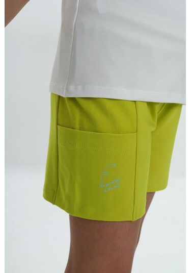 Toontoy Kız Çocuk Göğsü Çiçek Yazı Baskılı Şortlu Takım Yeşil