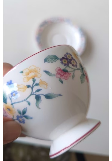 Bone China England Marguerite Desenli Çay Fincanı 2 Parça