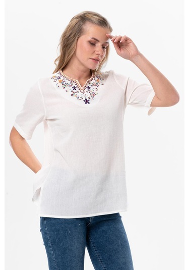 Kısa Kol Şile Bezi Gökkuşağı Nakış Detaylı Yazlık Bluz Krem Krm-krem