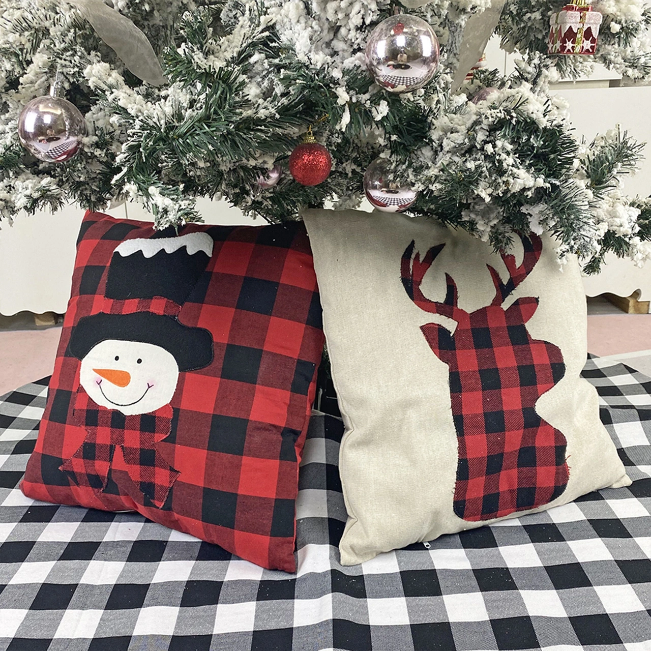 Fosenze Kare Desenli Keten Yastık Kılıfı - Kar Tanesi Desenli, 43x43 Cm, Çok Renkli Seçenekler Multicolor