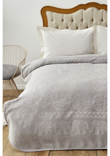 Karaca Home Elephant Açık Gri Çift Kişilik Soft Embosy Battaniye