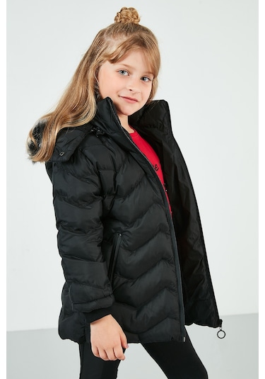 Lela Peluş Astarlı Yakası Suni Kürklü Çıkarılabilir Kapüşonlu Kışlık Kız Çocuk Mont 5766041 Siyah Lela Peluş Astarlı Yakası Suni Kürklü Çıkarılabilir Kapüşonlu Kışlık Kız Çocuk Mont 5766041 Siyah