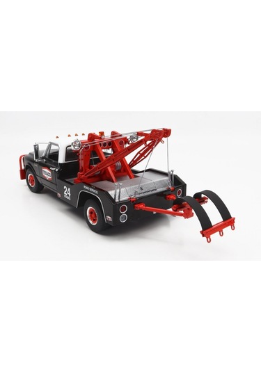 1:18 1970 Chevrolet C-30 Dually Wrecker Texaco 24 Hour Road Ser