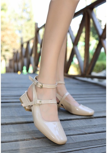 Karmi Bej Rugan Topuklu Ayakkabı Bej