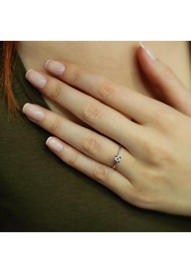 Lova E Renk 0,14 Karat Pırlanta Tektaş Yüzük - 1020016