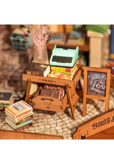 Rolife Corner Bookstore - Kendin Yap Minyatür Maket