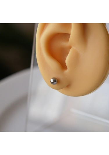 Cerrahi Çelik 4 Mm Tek Top Küpe Gümüş Renk Gri