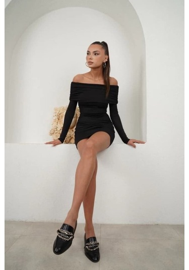 Kadın Madonna Mendil Yaka Fırsat Ürün Büzgülü Mini Elbise Siyah