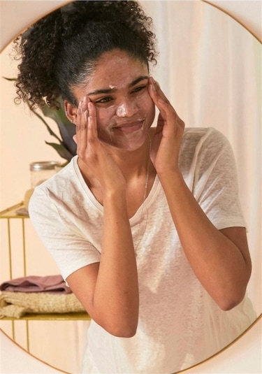 The Body Shop Vitamin C - Mikrodermabrasyon Peeling 100ml