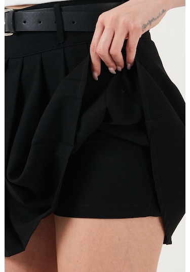 Lela Kemerli Pileli Regular Fit Yüksek Bel Bayan Şort Etek 5866292 Siyah