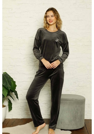 Luxury Velvet Collection İpeksi Kadife Pijama Takımı Füme