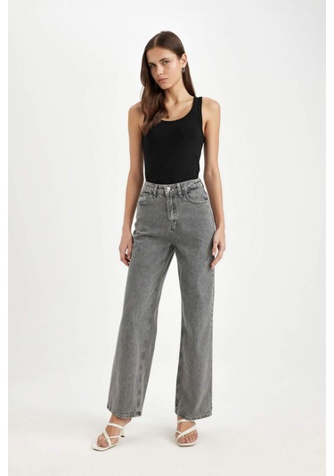 Defacto Slim Fit Dar Kesim U Yaka Basic Düz Ribana Atlet C9826axnsbk81 Siyah-bk81