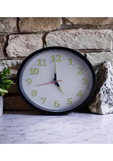 Fosforlu Gece Karanlıkta 5 Saat Parlayan Duvar Saati 22 Cm D4 Siyah - Beyaz