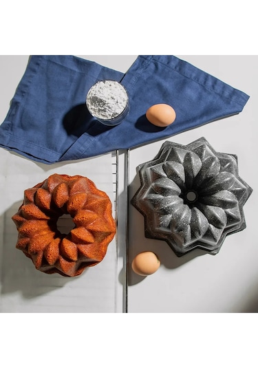 Nehir Steve Gri Döküm Kek Kalıbı 24.5 Cm