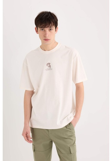 DeFacto %100 Pamuk Boxy Fit Bisiklet Yaka Sırt Baskılı Kısa Kollu Tişört D9344AX25SPER83 DeFacto %100 Pamuk Boxy Fit Bisiklet Yaka Sırt Baskılı Kısa Kollu Tişört D9344AX25SPER83