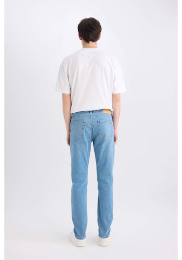 DeFacto Pedro Slim Fit Dar Kalıp Normal Bel Dar Paça Jean Pantolon D8583AX25SPNM39 DeFacto Pedro Slim Fit Dar Kalıp Normal Bel Dar Paça Jean Pantolon D8583AX25SPNM39