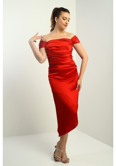 Kadın Madonna Yaka Drapeli Asimetrik Saten Kısa Elbise Kırmızı