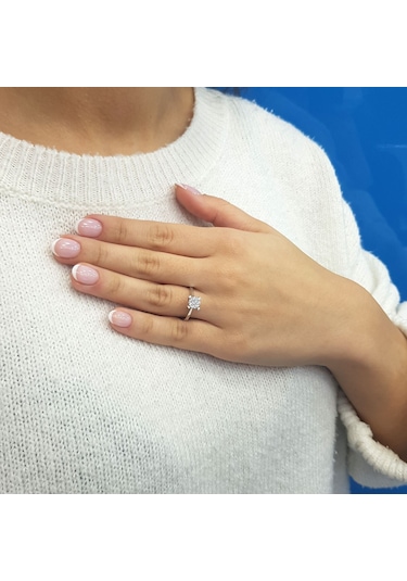 Lova 1 Karat Tektaş Görünümlü Pırlanta Yüzük - 1070112