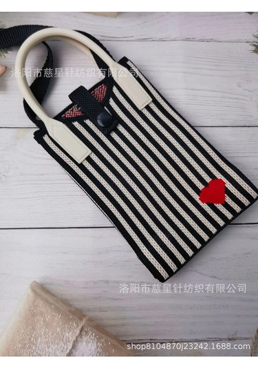 Yaz Sıcak Satış Sezon Örme Küçük Kare Çanta Kaliteli Çanta Crossbody Cep Black Classic Vertical Bar Love Siyah