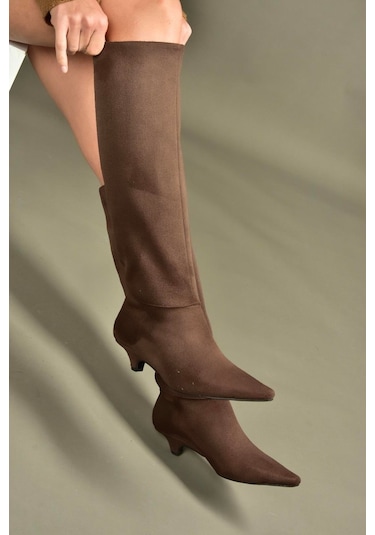 Fox Shoes V404012302 Kahverengi Süet Kısa Topuklu Kadın Çizme Kahverengi