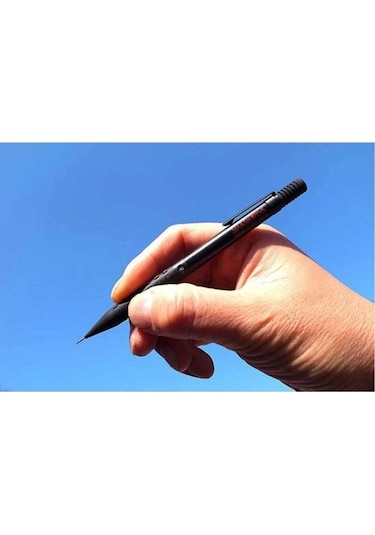 Pentel Çizim Kalemi Mat Siyah Gövde 0.5 MM Q- 1005