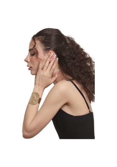 Kadın Lak Altın Renk Kaplama Ayarlanabilir Açık Bant Spiral Figürlü Bileklik Altın