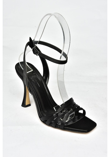 Fox Shoes S569815704 Siyah Kumaş Topuklu Ayakkabı Siyah
