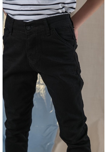 Erkek Çocuk Dar Paça Siyah Kot Pantolon 001