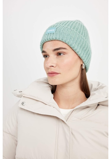 DeFacto Kadın Dokuma Etiketli Kışlık Bere R7539AZ24WNTR315