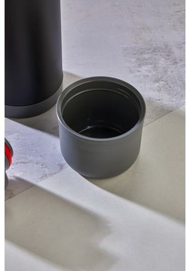 Cooker 0.50 Lt Paslanmaz Çelik Termos - 12 Saat Sıcak 24 Saat Soğuk - Kamp, Outdoor, Piknik, Ofis, Otel, Kafe, Okul, Seyahat Siyah