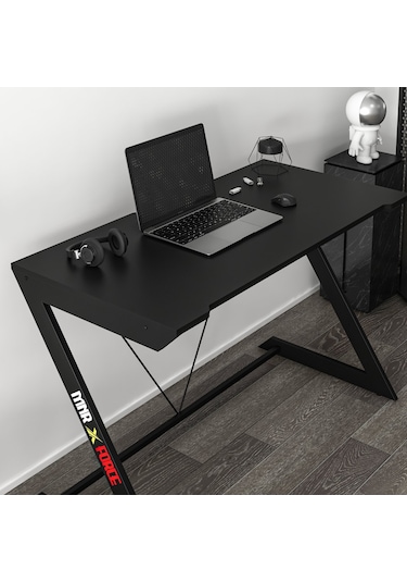 Zoned Metal Ayaklı Gaming Oyuncu Masası - Siyah