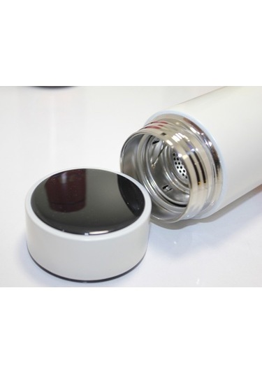 Anime Baskılı Dijital Göstergeli Termos 500 Ml Model 3 Diğer